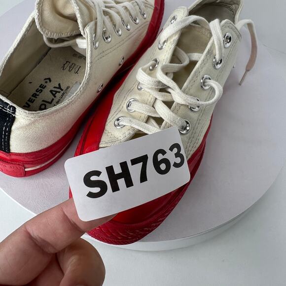 Comme des Garçons PLAY x Converse 7 Womens Red Sole Chuck 70 Low Sneaker - Picture 10 of 11